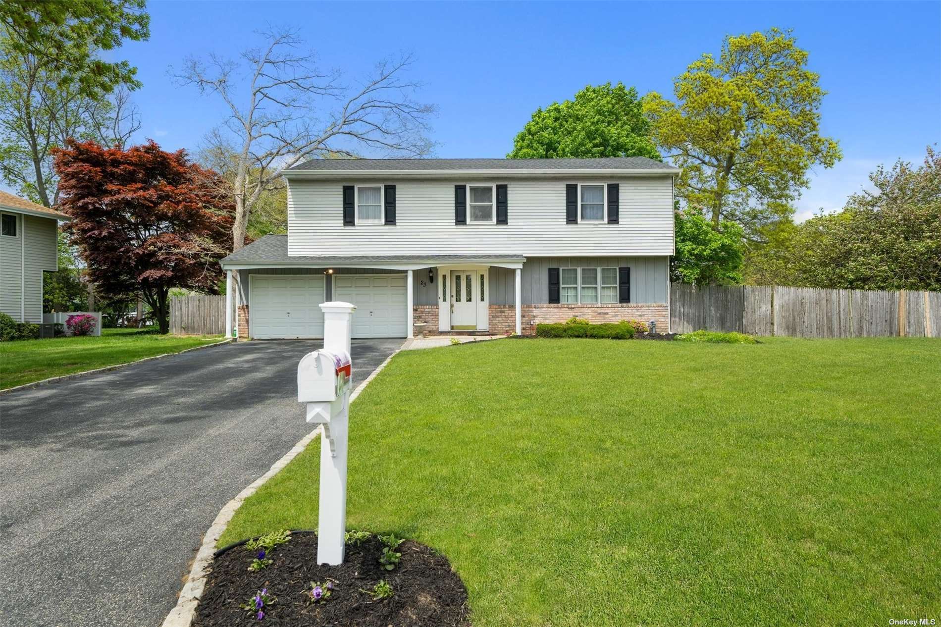 23 Kenny St, Hauppauge, NY 11788 MLS 3400852 Coldwell Banker