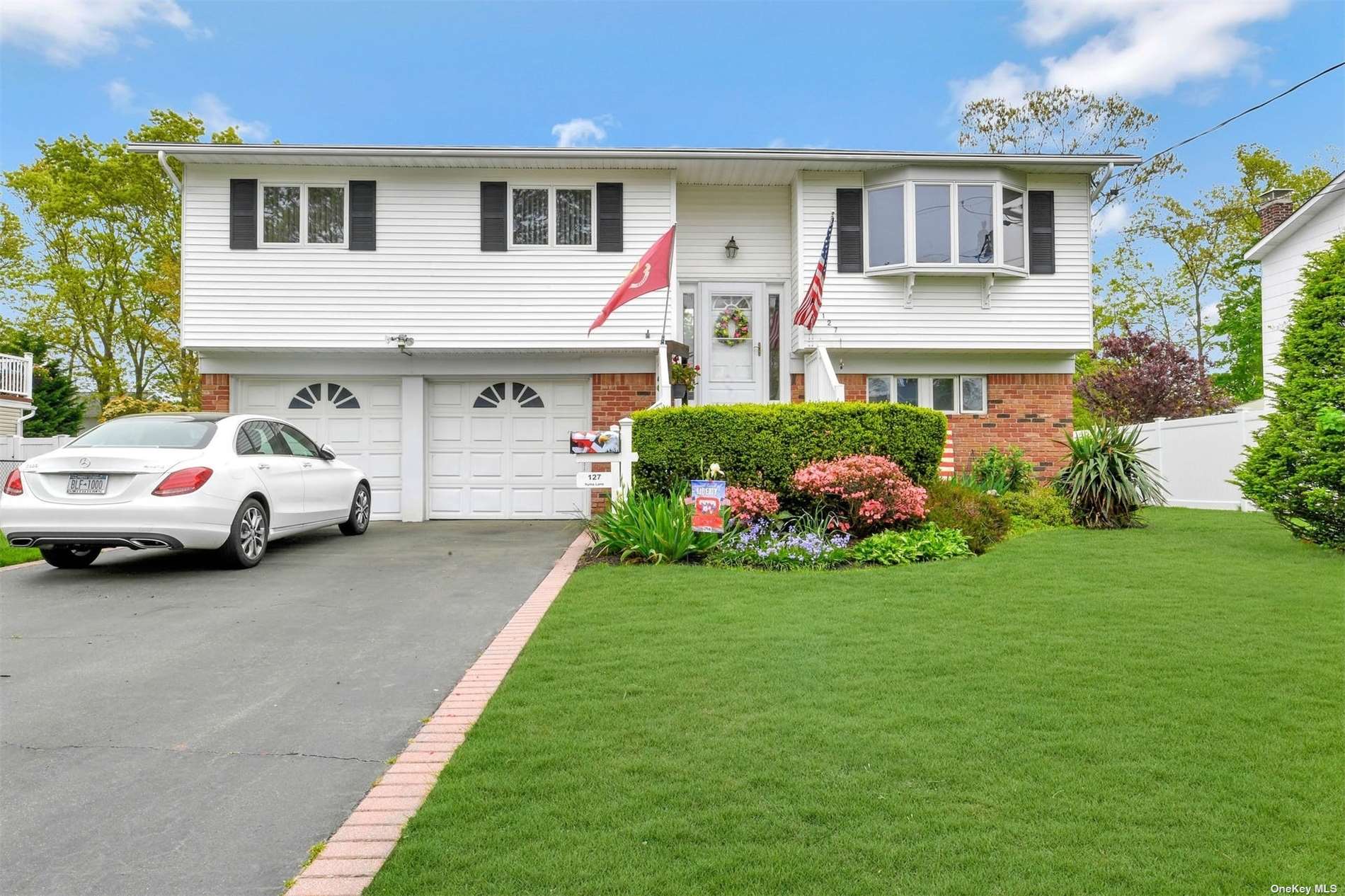 127 Yuma Ln, East Islip, NY 11730 MLS 3401817 Coldwell Banker