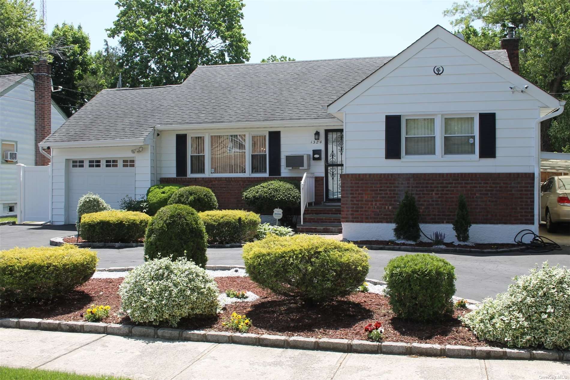 1324 Menard St, Uniondale, NY 11553 MLS 3402166 Coldwell Banker