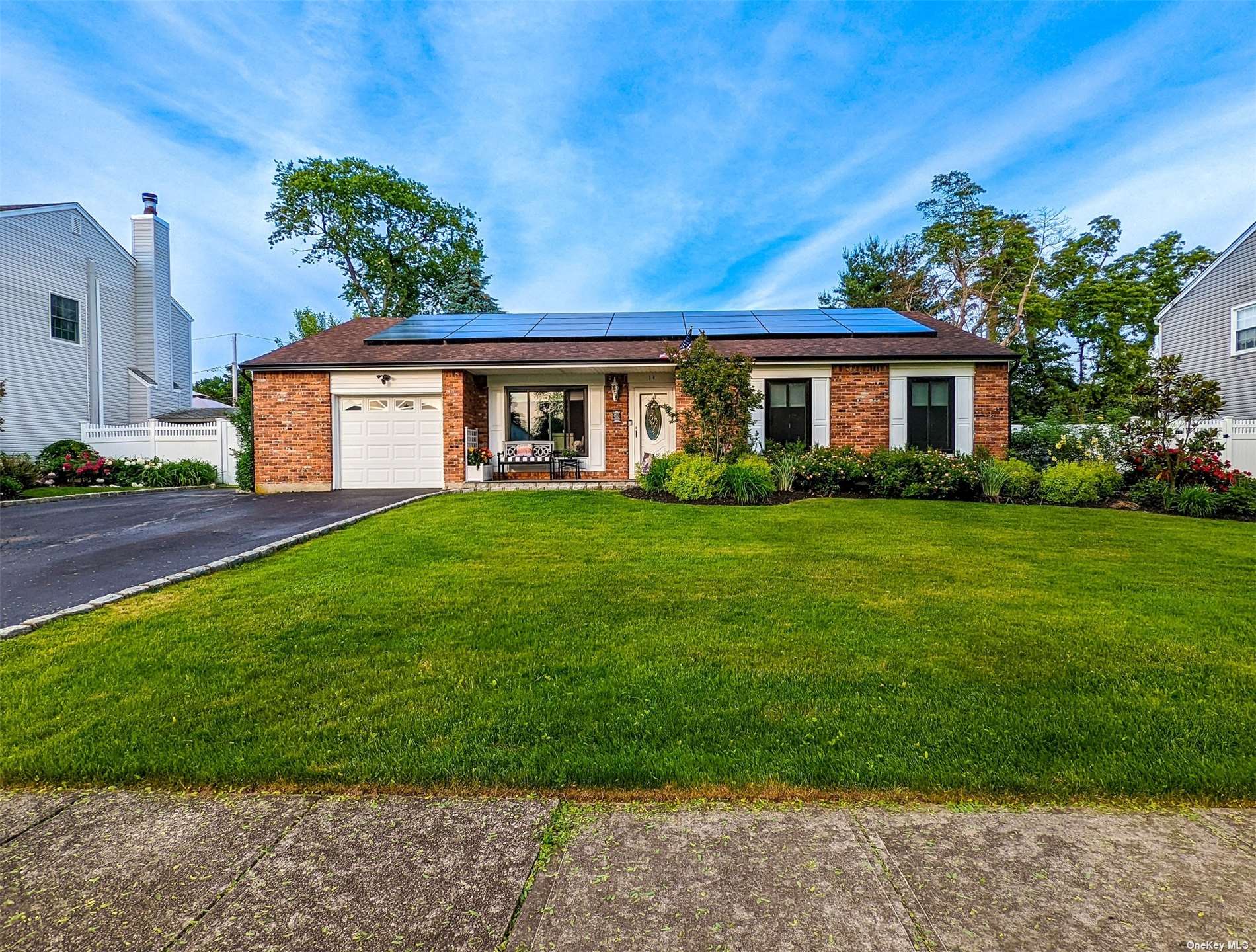 14 Tara Ln, Commack, NY 11725 MLS 3405533 Coldwell Banker