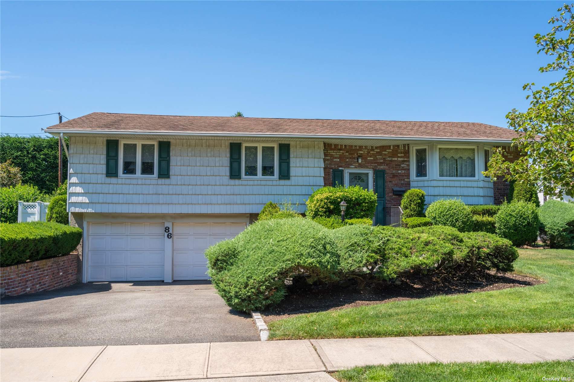 86 Rockland Dr, Jericho, NY 11753 MLS 3413074 Coldwell Banker