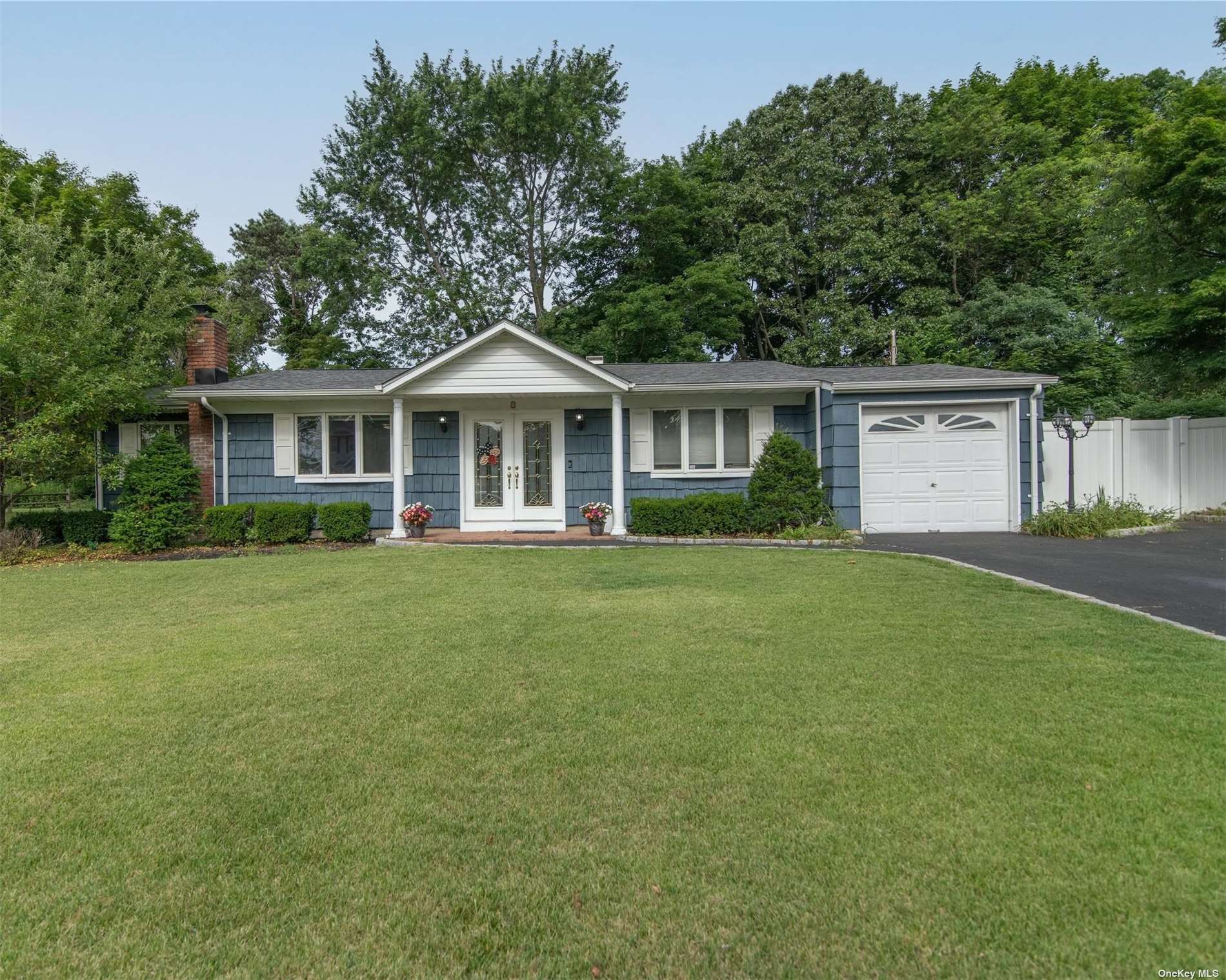 8 Bruce Dr, South Setauket, NY 11720 MLS 3413859 Coldwell Banker