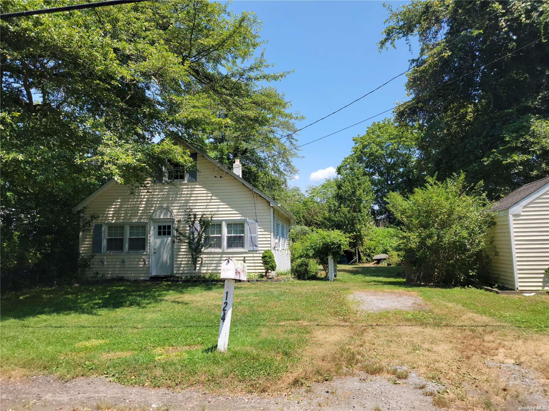 124 Jefferson Dr, Mastic Beach, NY 11951 MLS 3417445 Coldwell Banker