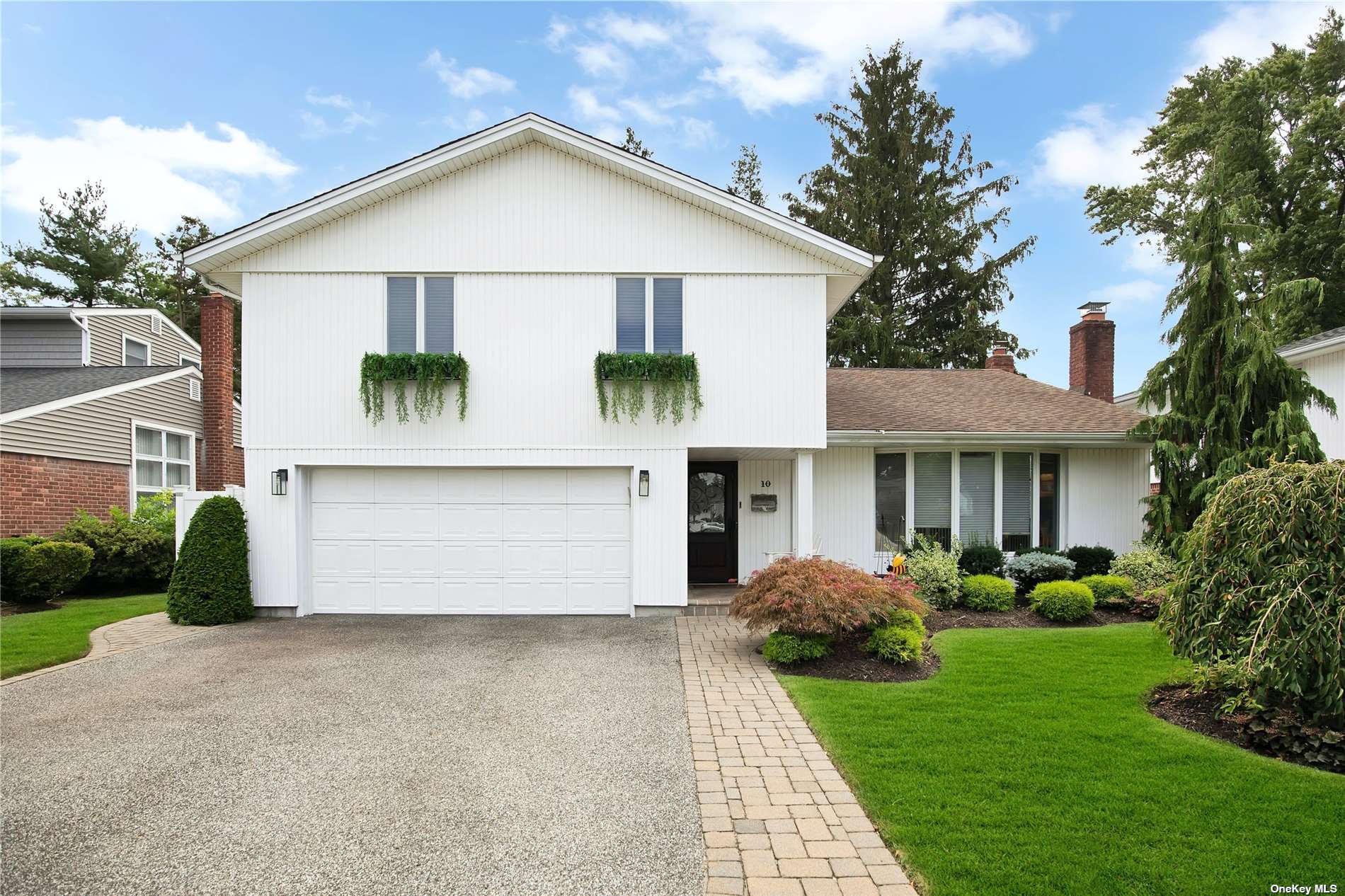 10 Montclair Rd, Plainview, NY 11803 MLS 3422820 Coldwell Banker