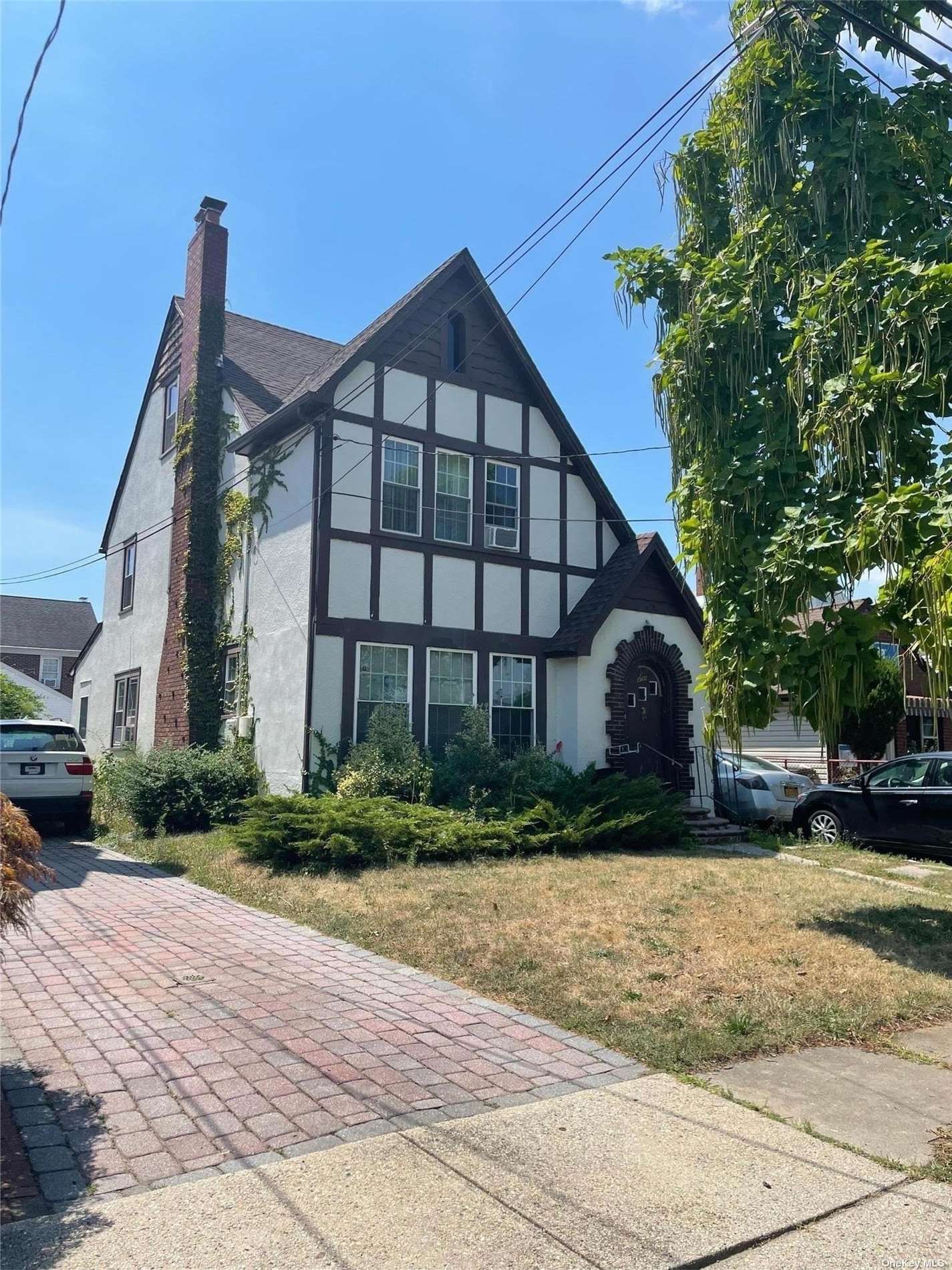 6 Wyoming Ave, Lynbrook, NY 11563 MLS 3422900 Coldwell Banker