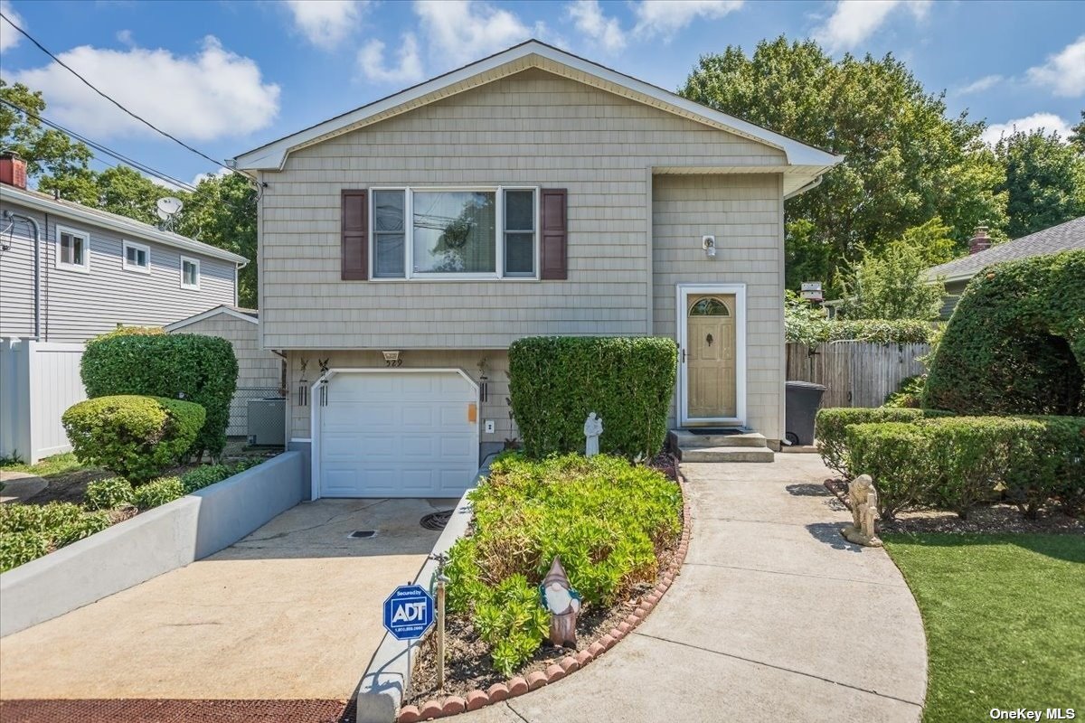 529 Islip Ave, Islip, NY 11751 MLS 3426027 Coldwell Banker