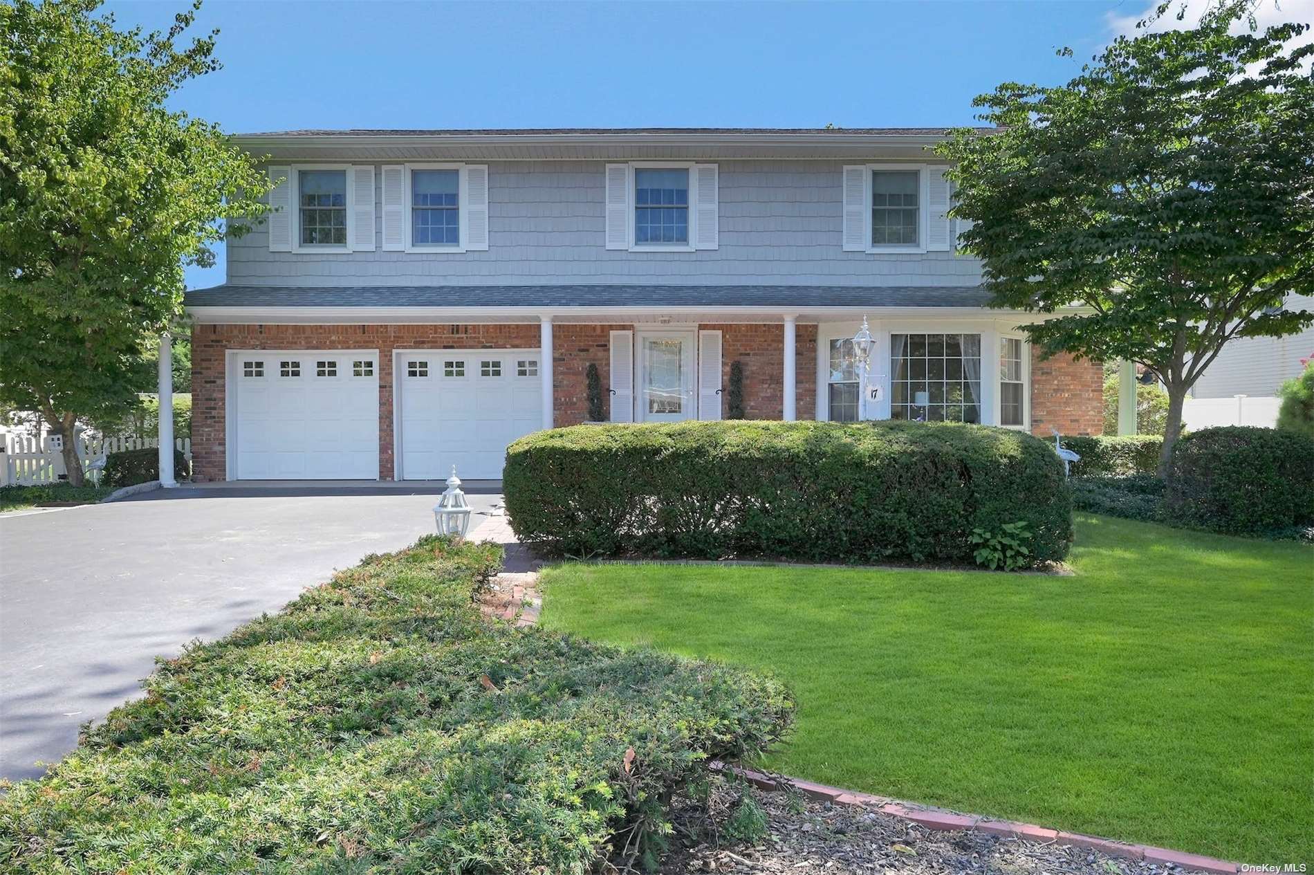 17 Dana Ln, East Islip, NY 11730 MLS 3428054 Coldwell Banker