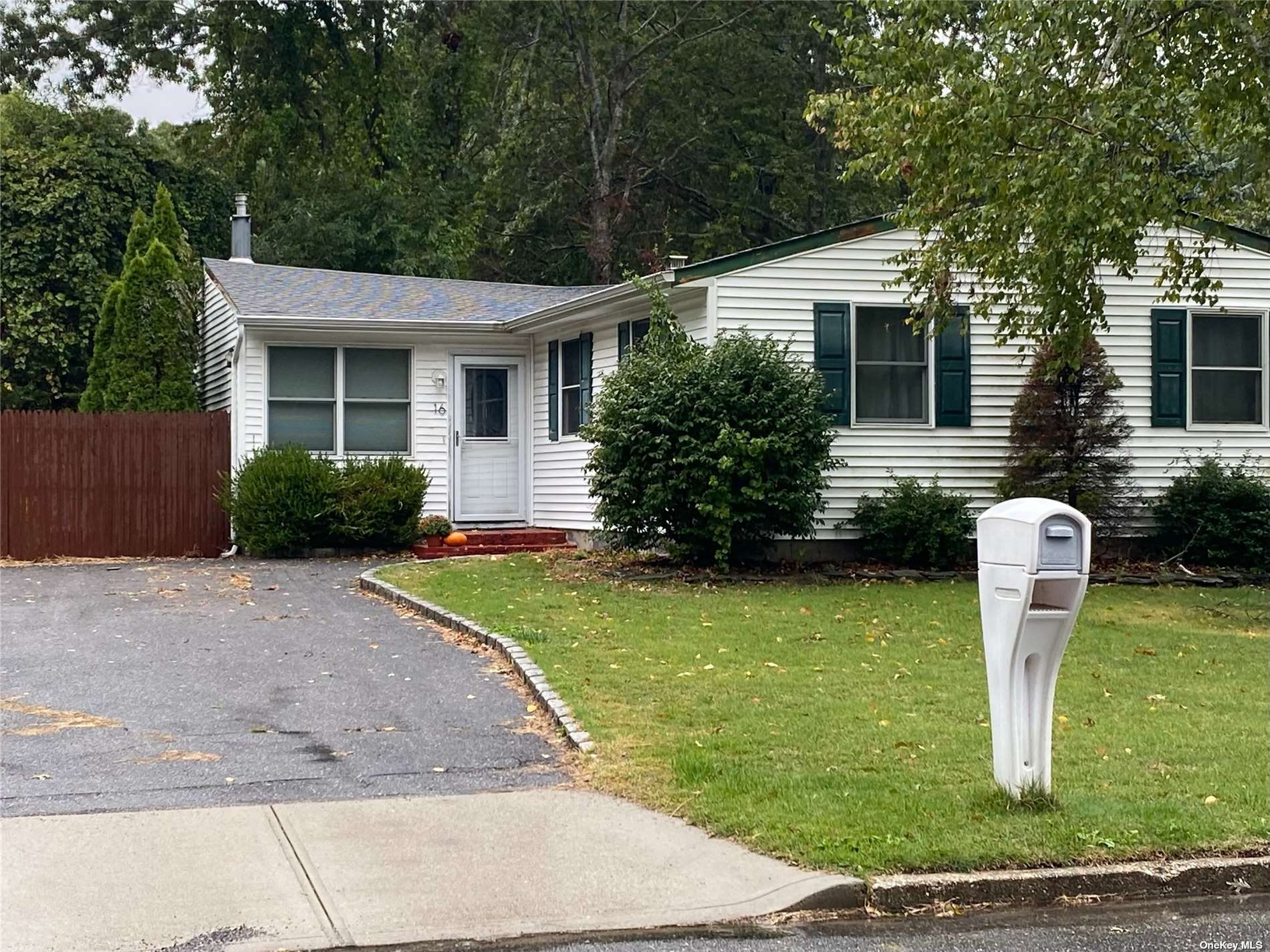 16 Forest Ave, Brookhaven, NY 11719 MLS 3432115 Coldwell Banker