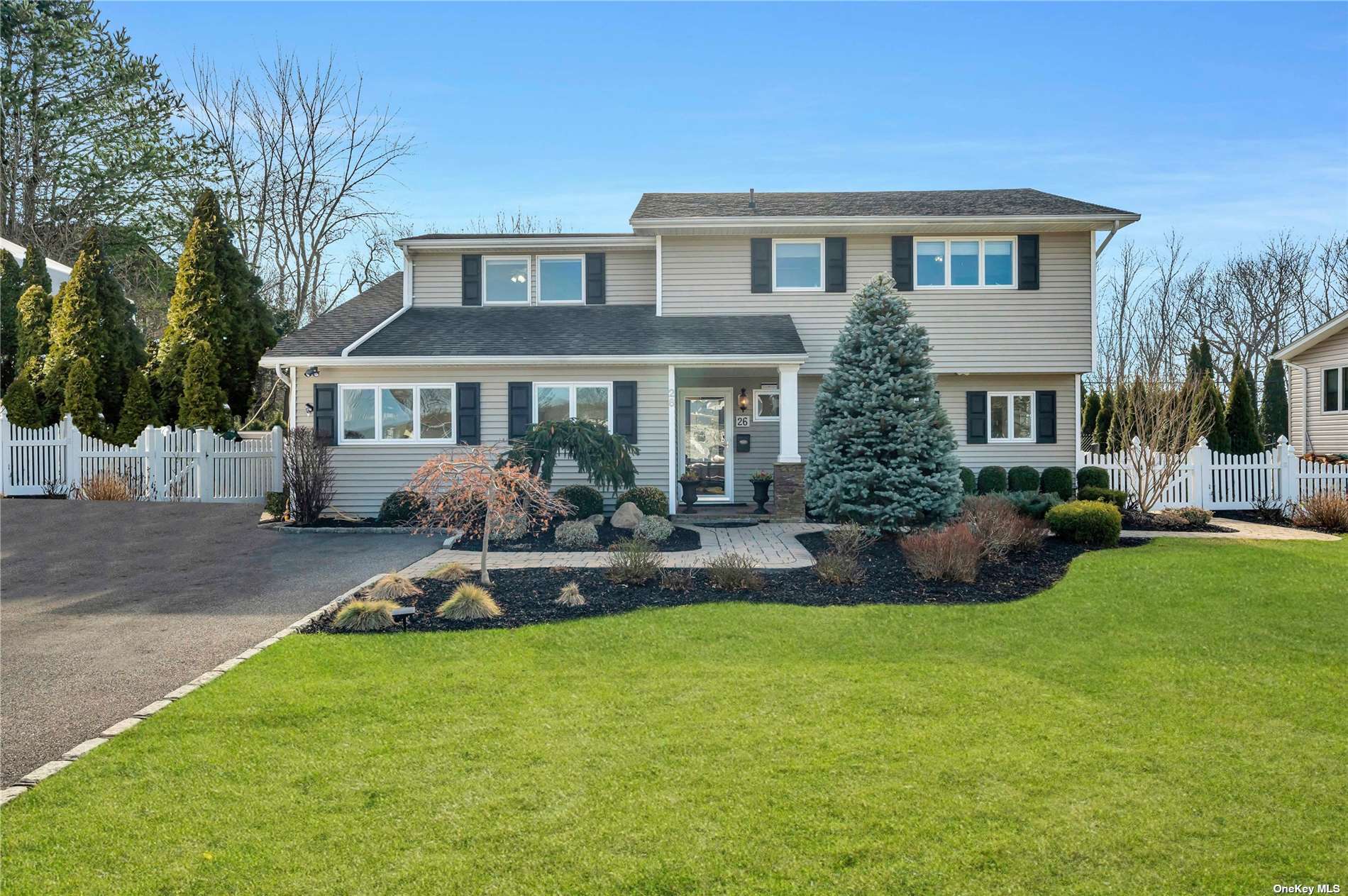 26 Glen Ln, Kings Park, NY 11754 MLS L3457873 Coldwell Banker