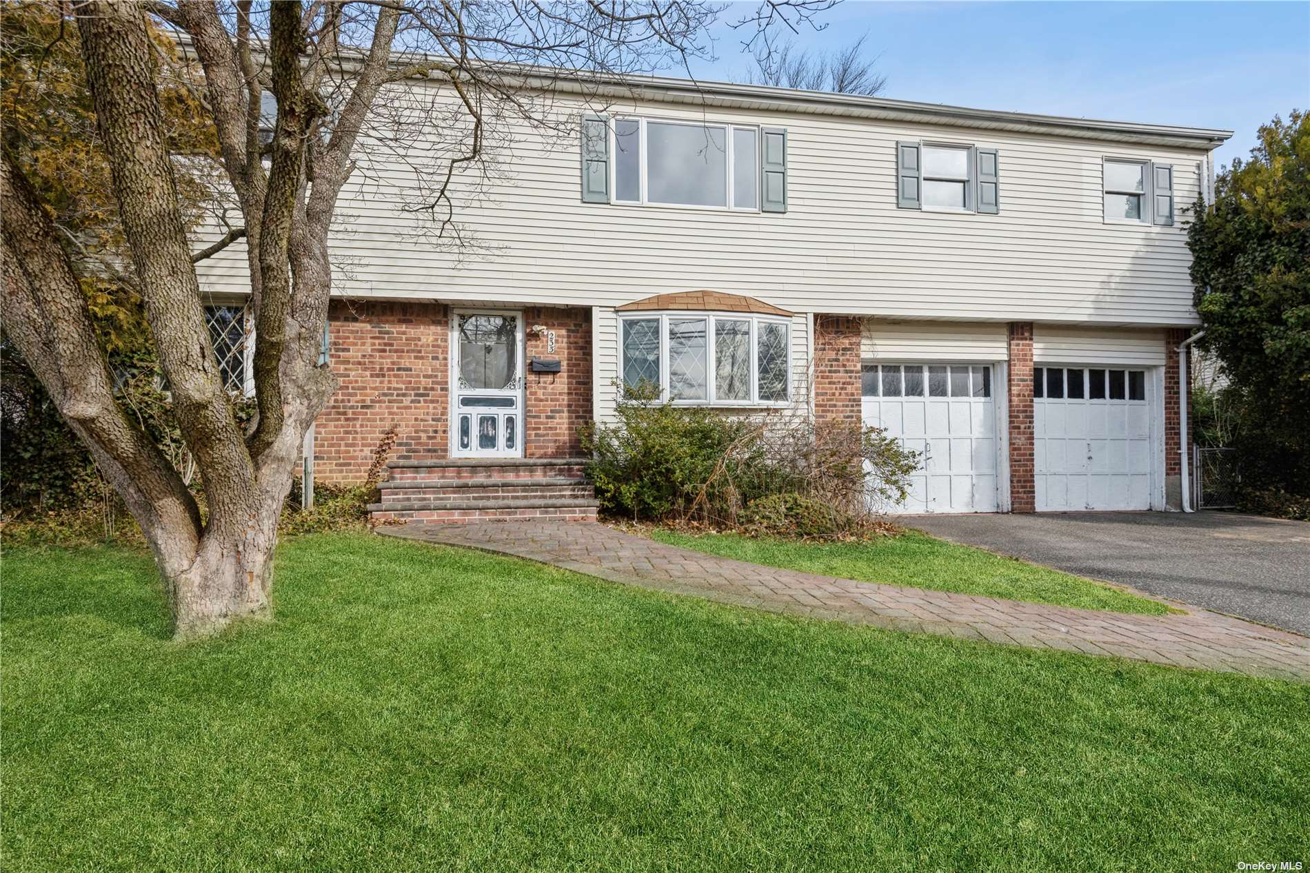 233 N Cedar St, Massapequa, NY 11758 MLS 3458835 Coldwell Banker