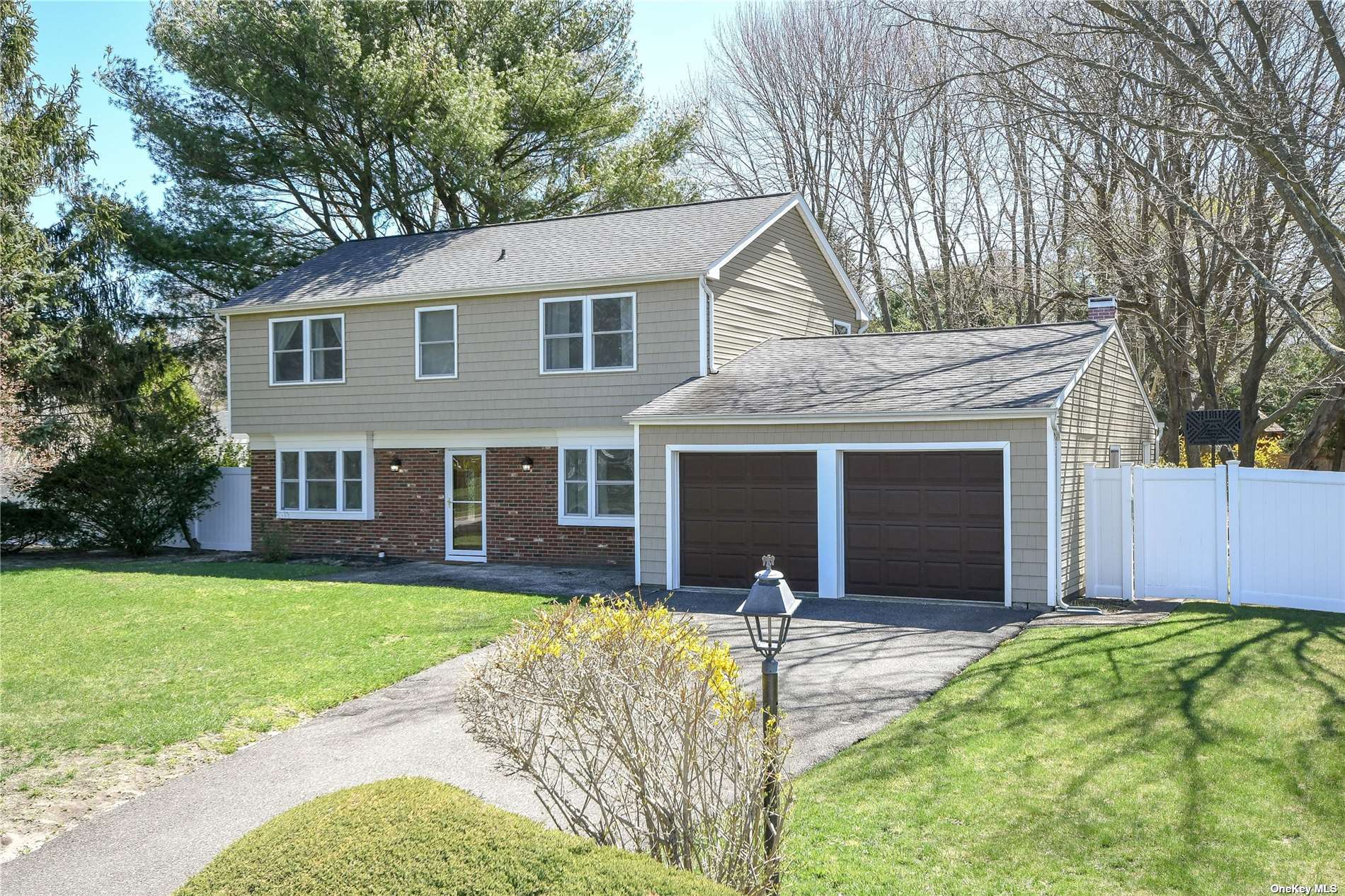 10 Valiant Dr, South Setauket, NY 11720 MLS 3459217 Coldwell Banker