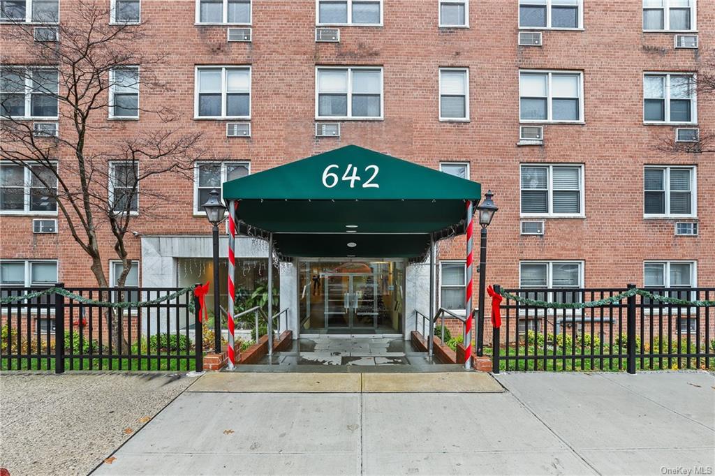 642 Locust St 4F, Mount Vernon, NY 10552 MLS H6087339 Coldwell Banker