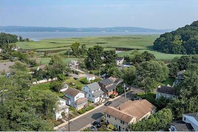 10 Ladik Street - Photo 1