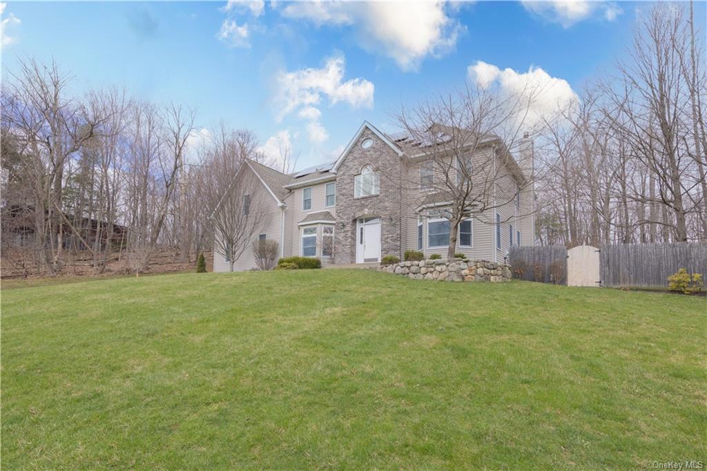 21 Doe Dr, Suffern, NY 10901 MLS H6175310 Coldwell Banker