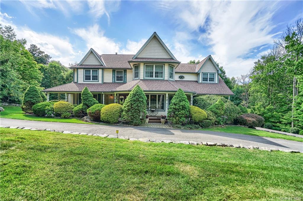 22 Helmstown Ct, Tuxedo Park, NY 10987 MLS H6180539 Coldwell Banker