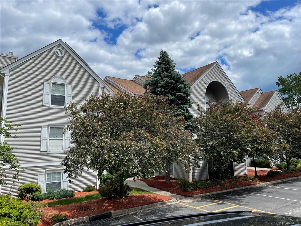 1033 Washington Green, New Windsor, NY 12553 MLS H6210449 Coldwell