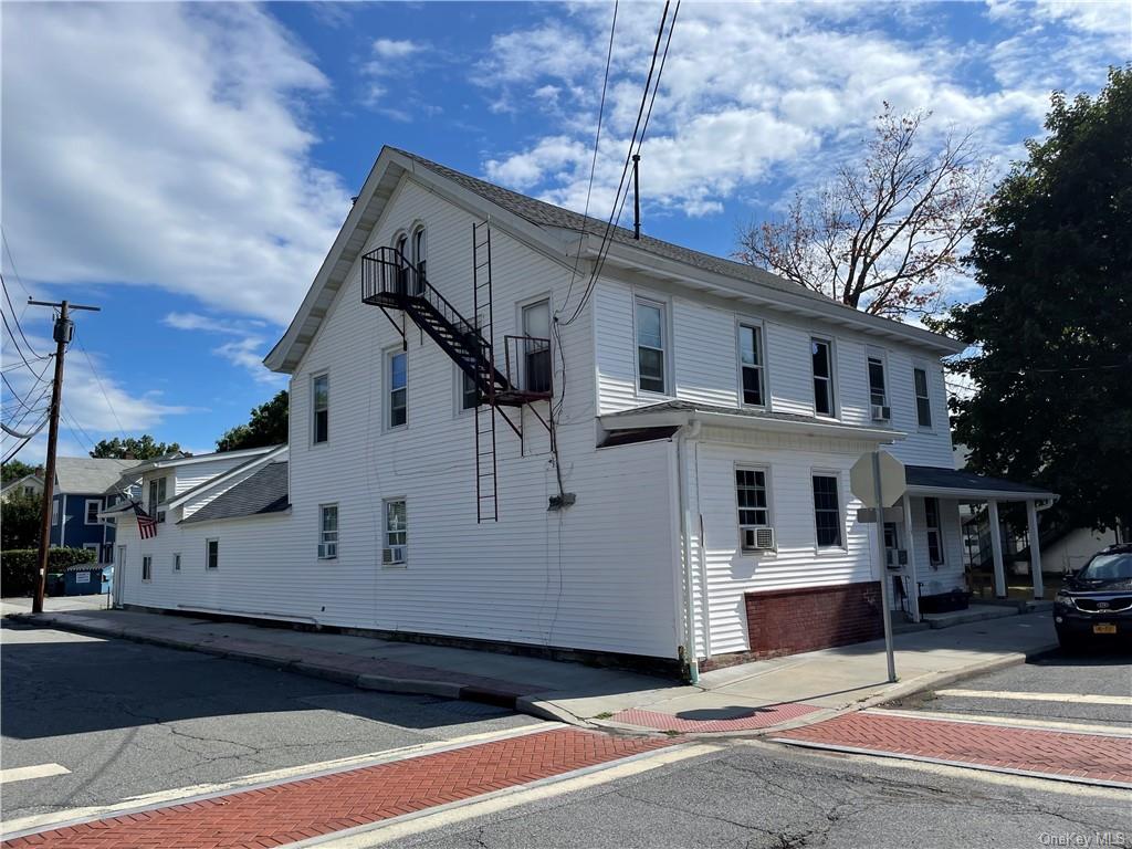 15 Main St, Wallkill, NY 12589 MLS H6212221 Coldwell Banker