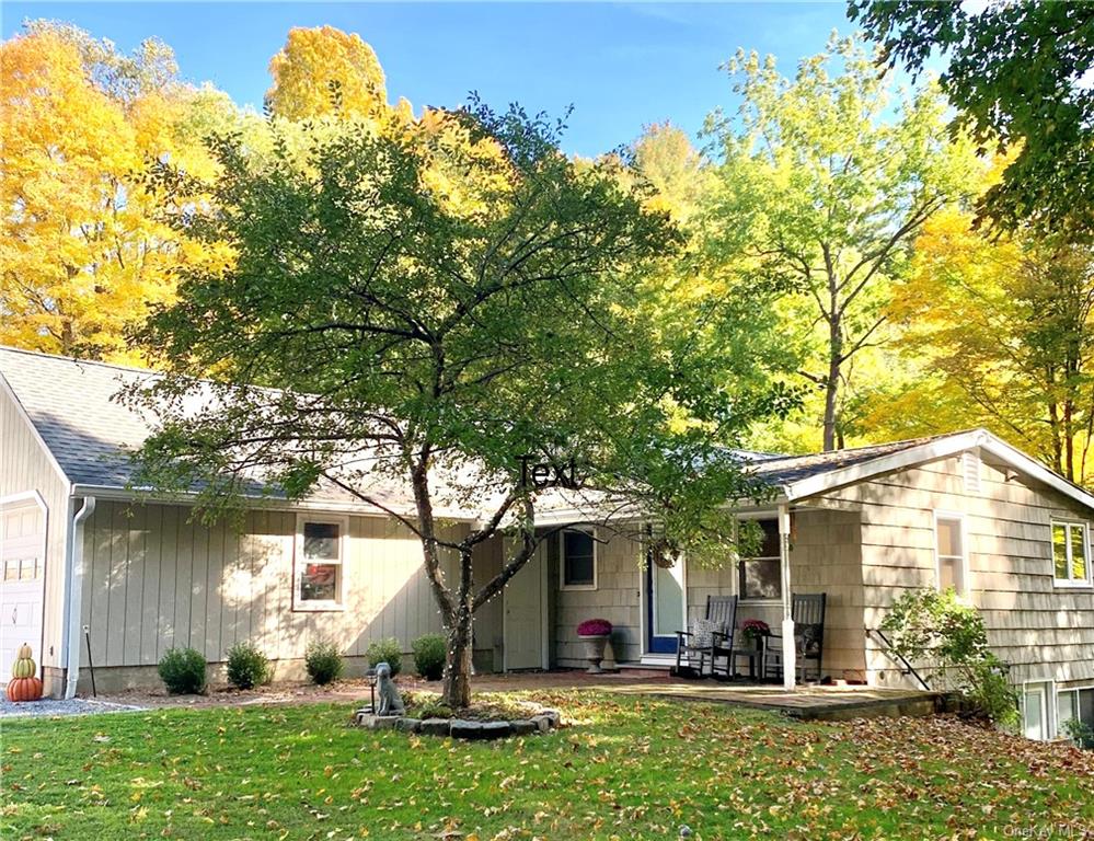 12 Mark Mead Rd, Lewisboro, NY 10518 MLS H6213948 Coldwell Banker