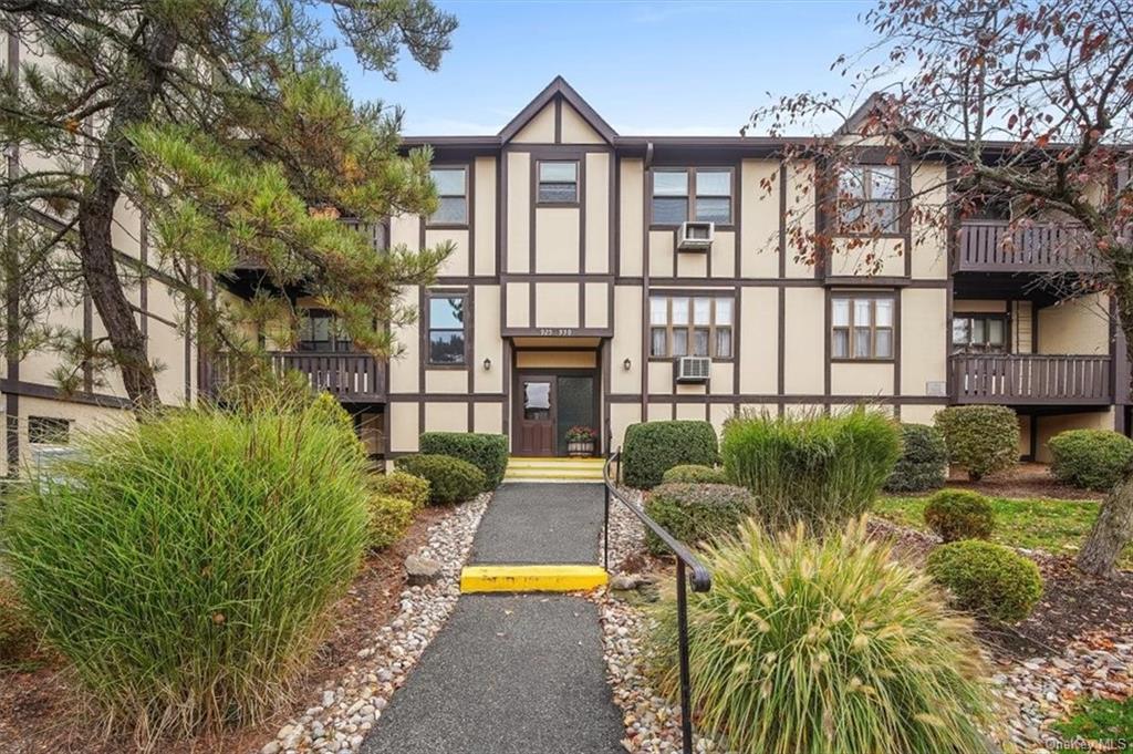 925 Sierra Vista Ln, Valley Cottage, NY 10989 MLS H6216319 Coldwell