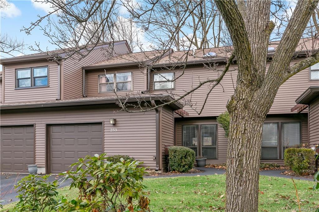 253 Woods Brooke Cir, Ossining, NY 10562 MLS H6227879 Coldwell Banker