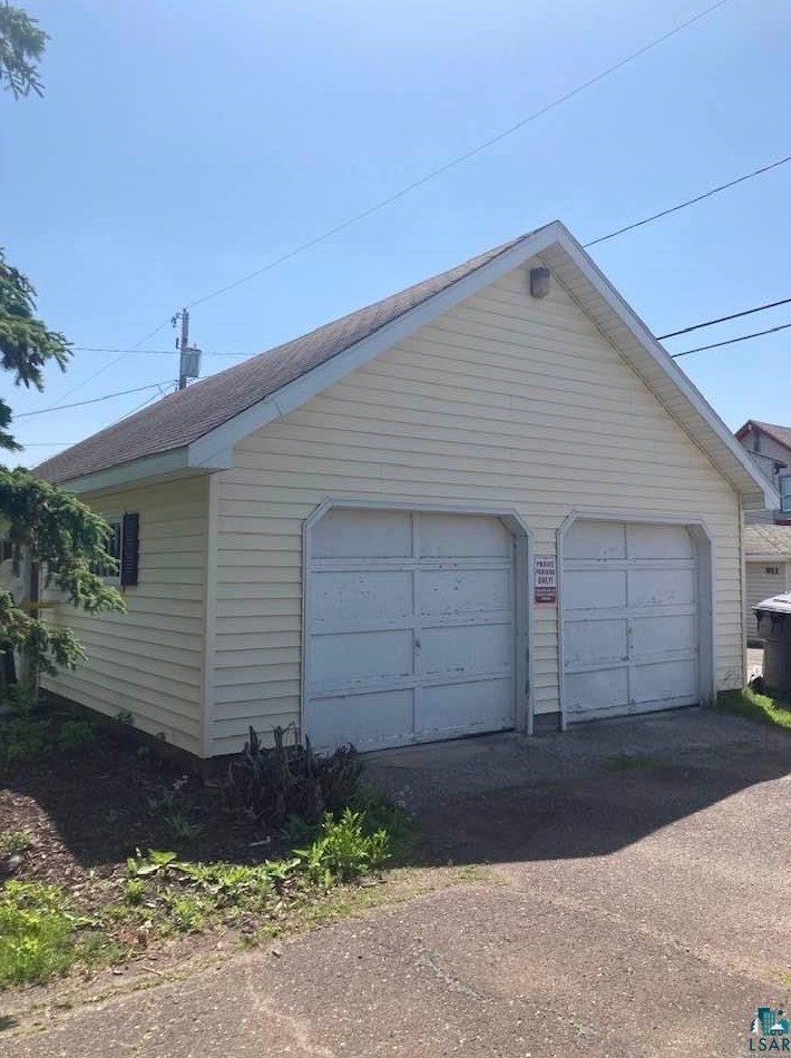 912 Lincoln St, Superior WI 54880-6713 exterior
