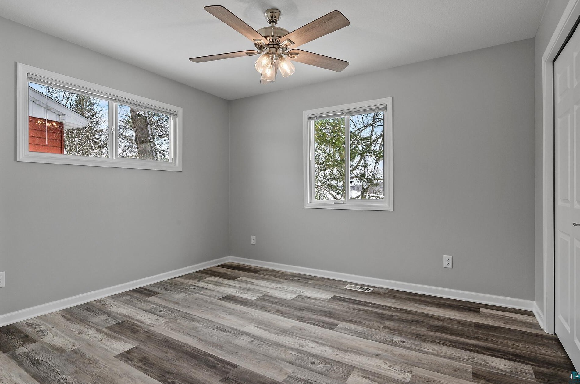 1677 Shore Dr, Quamba MN  55051-7440 exterior