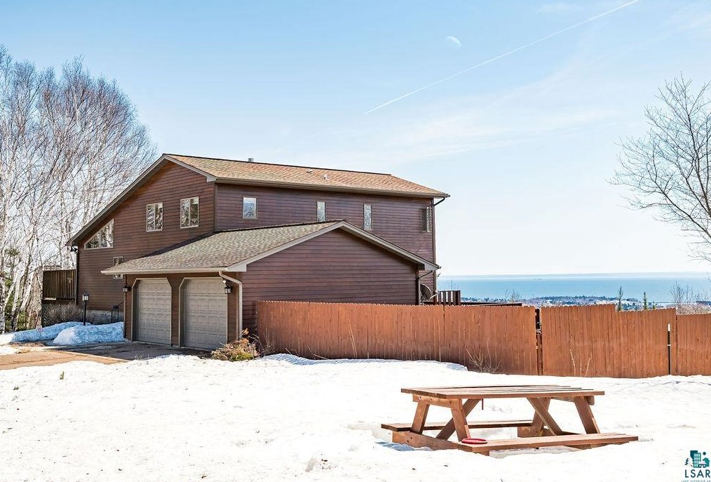 2020 20th Ave, Two Harbors MN  55616-5018 exterior