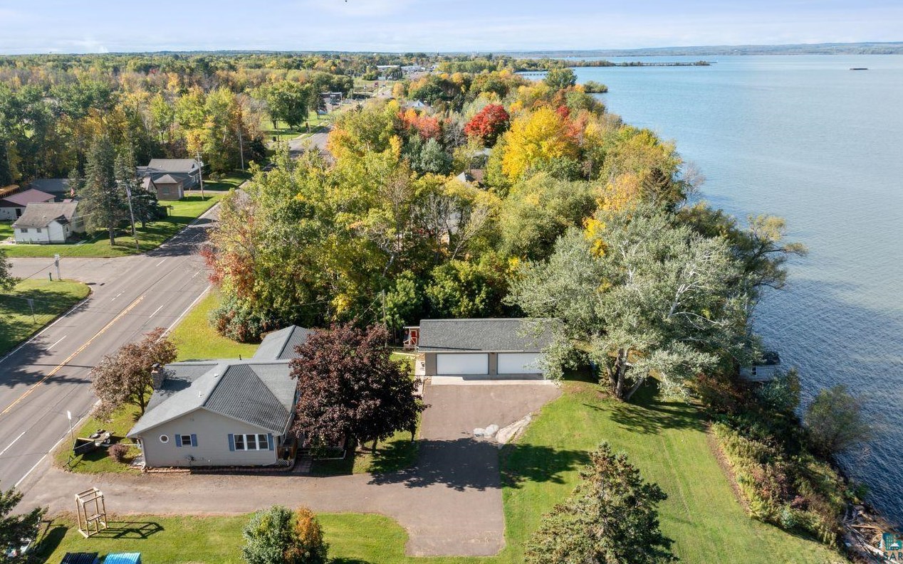 2727 Lake Shore Dr, Lac Du Flambeau Reservation WI  54806-2426 exterior