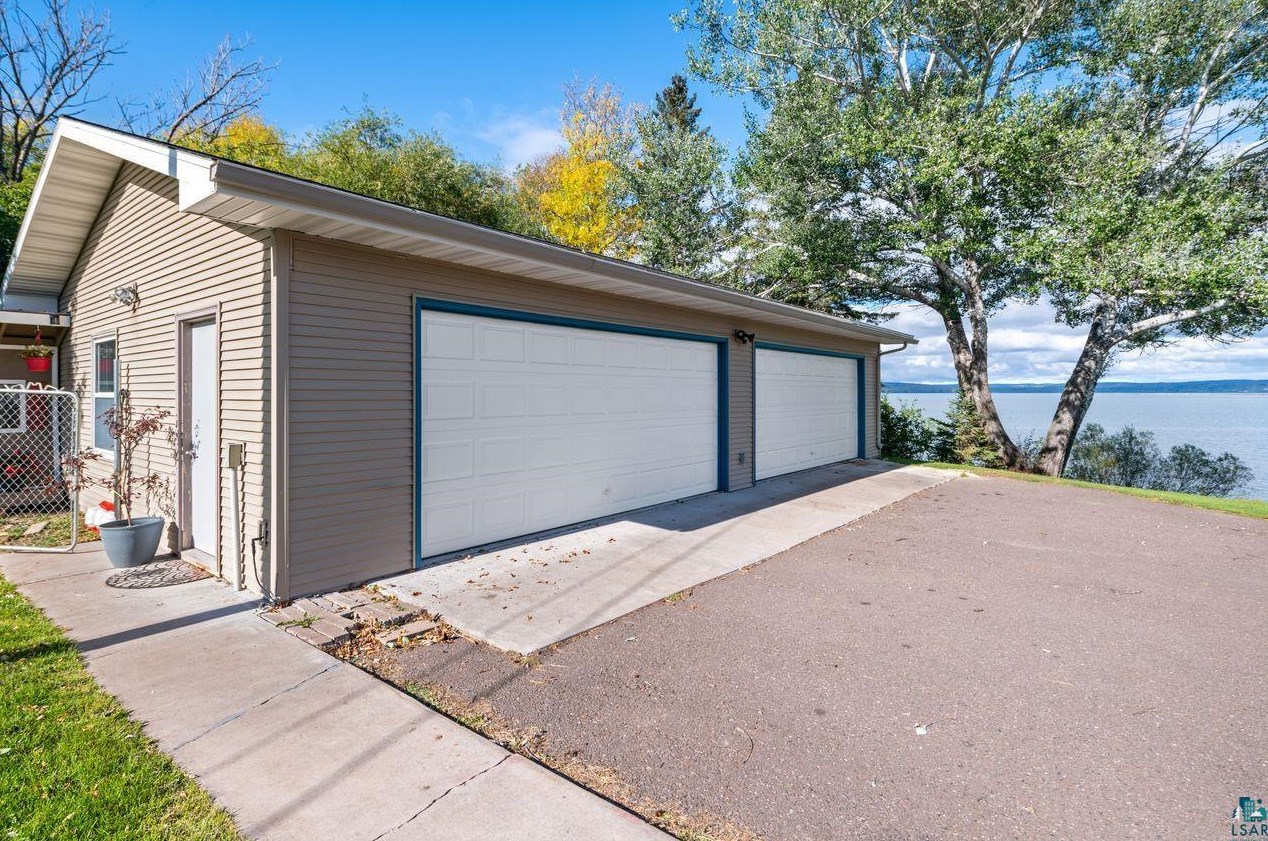 2727 Lake Shore Dr, Lac Du Flambeau Reservation WI  54806-2426 exterior