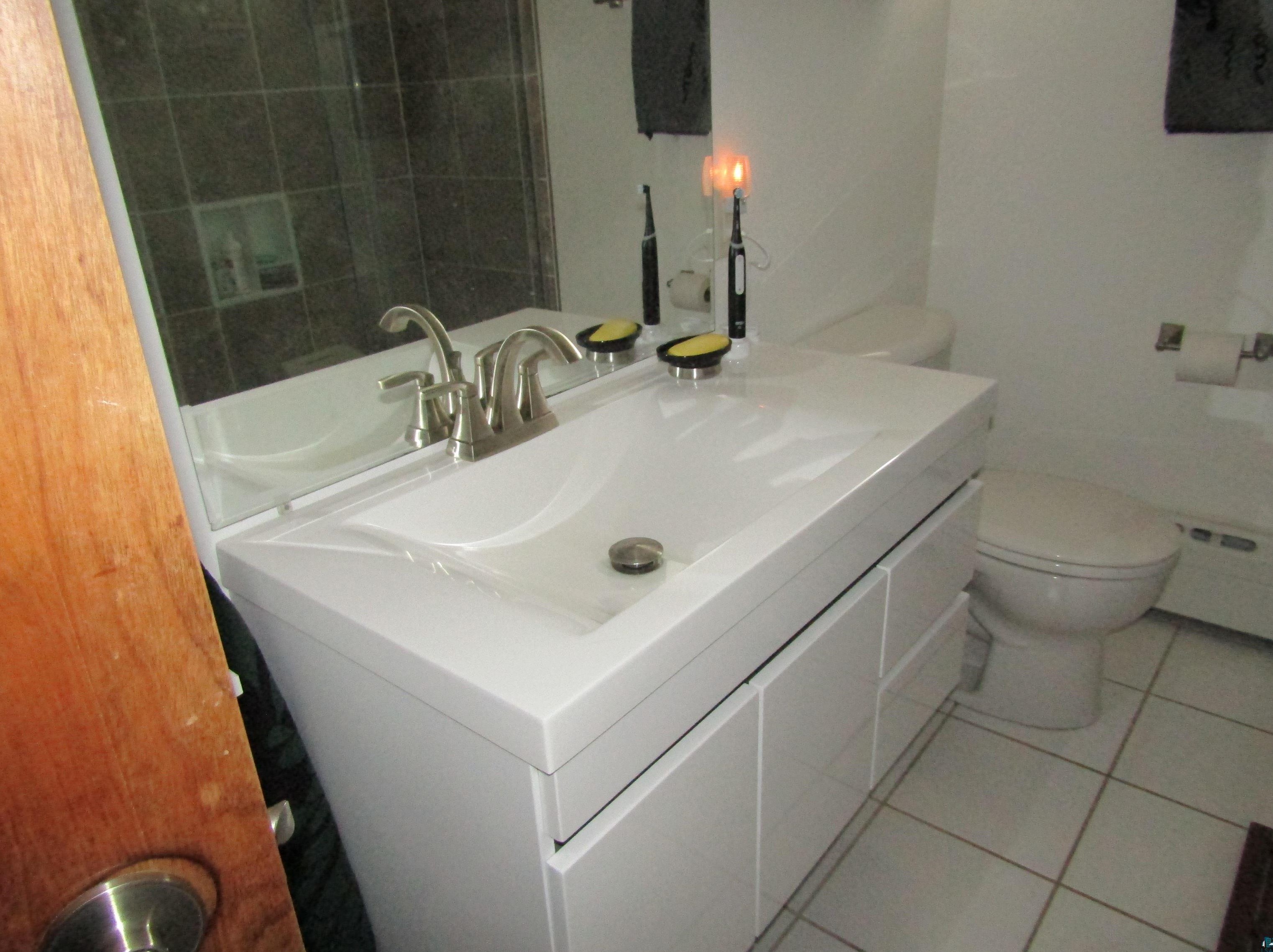 1543 Hwy 1, Ely MN 55731-8211 exterior