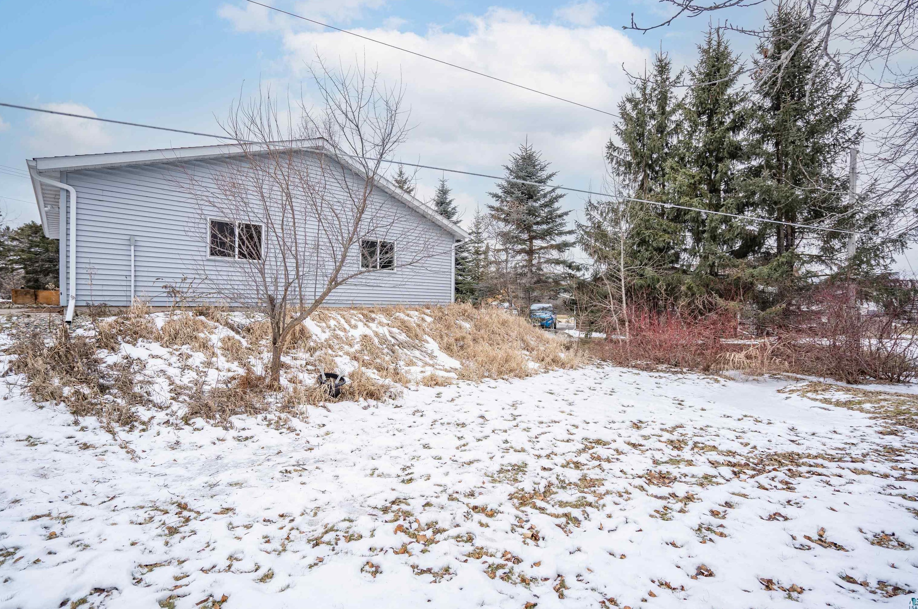 3810 Decker Rd, Duluth MN  55811-3828 exterior