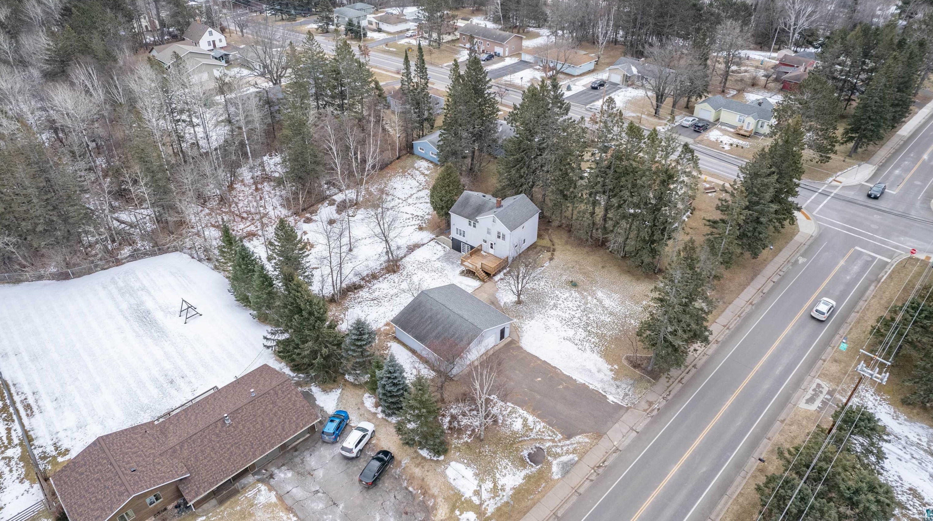 3810 Decker Rd, Duluth MN  55811-3828 exterior