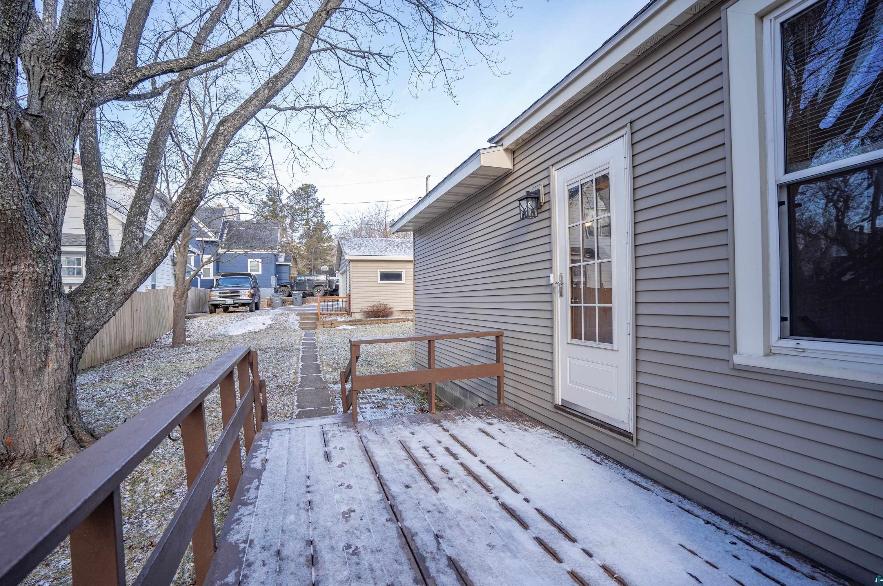 1607 5th St, Duluth MN  55812-1204 exterior