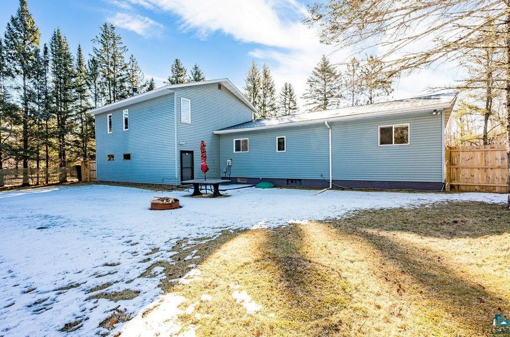 5105 Arrowhead Rd, Duluth MN  55811-1346 exterior
