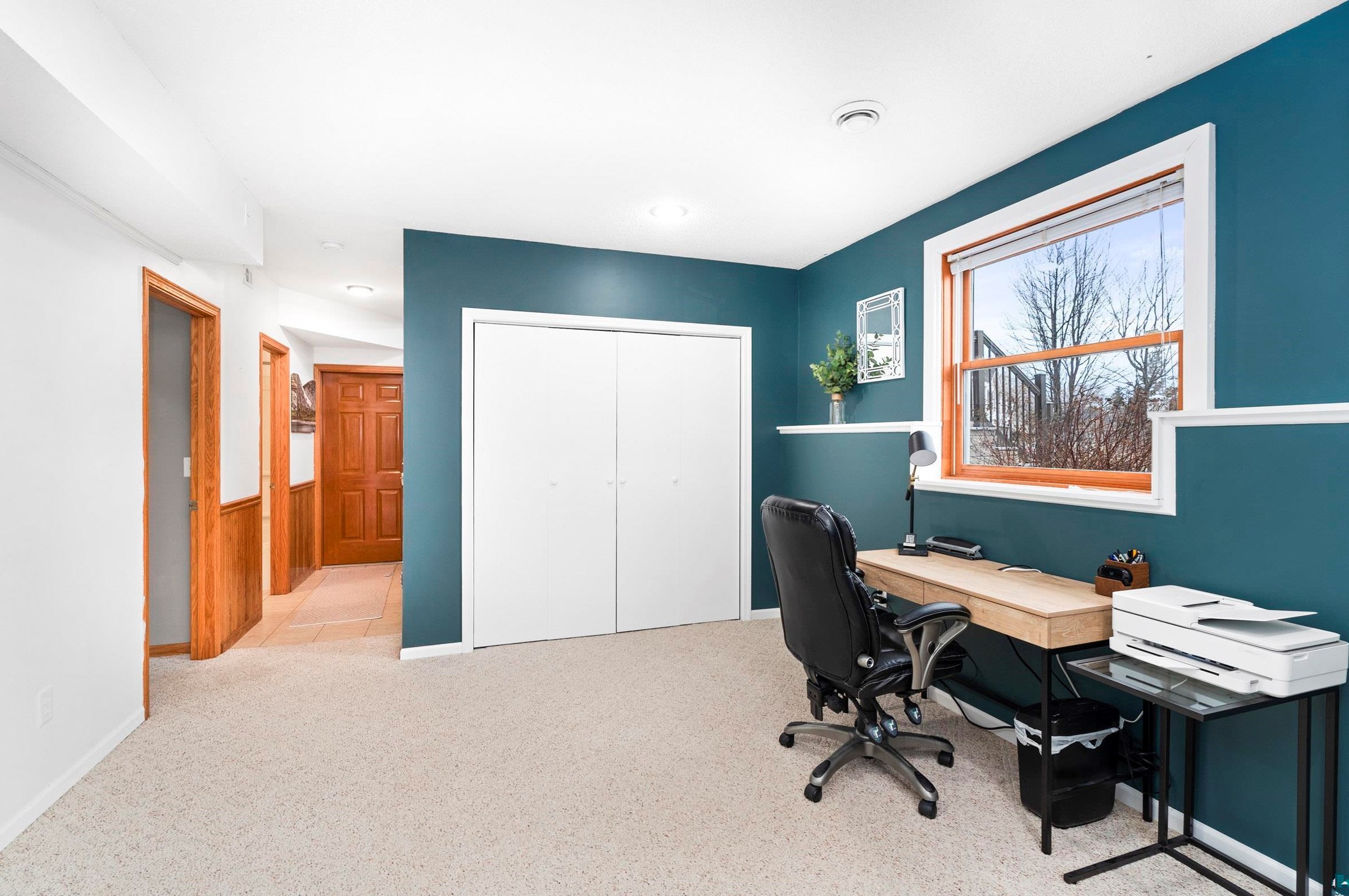 2311 Portage Dr, Duluth MN  55811-5802 exterior
