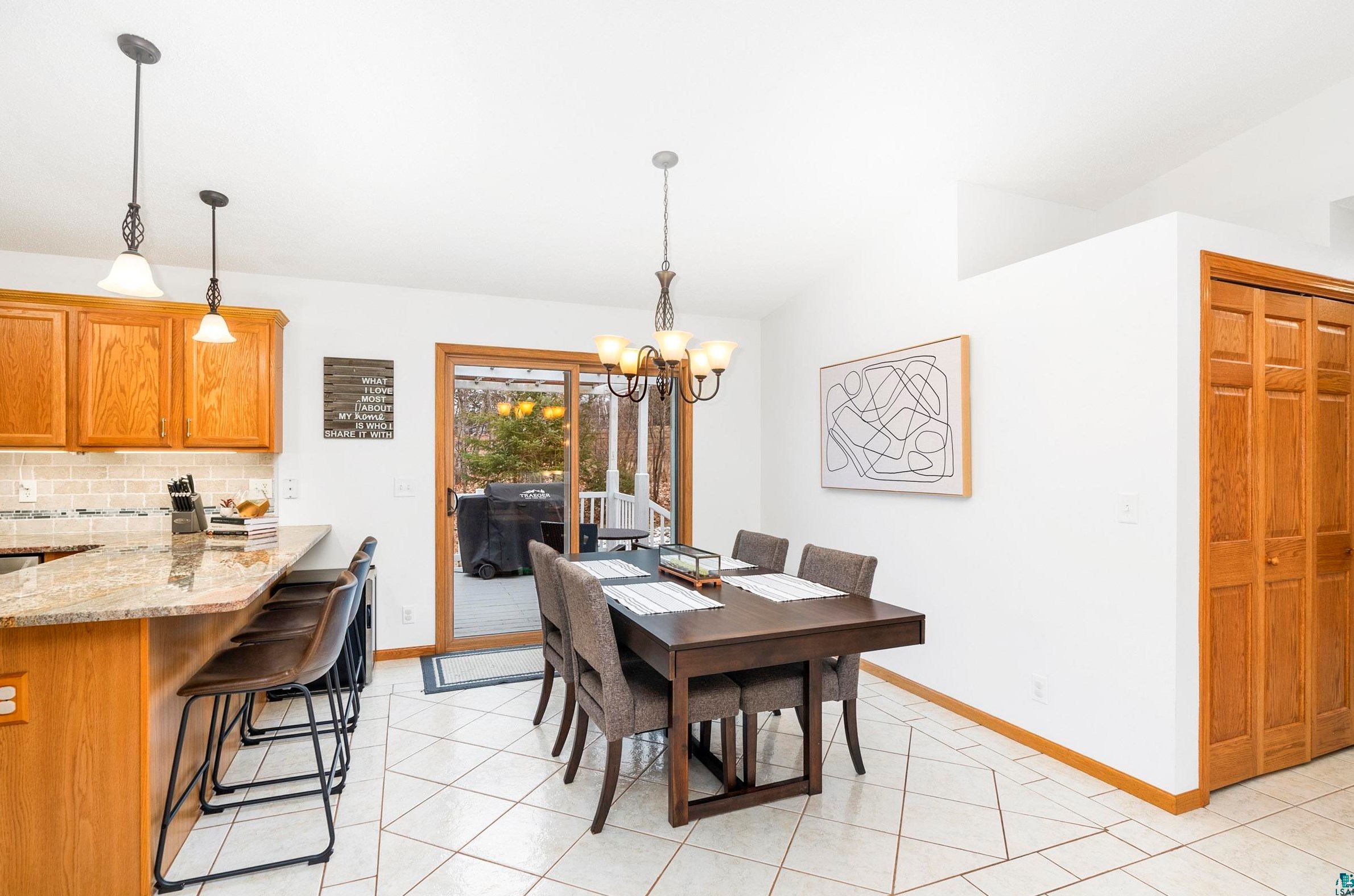 2311 Portage Dr, Duluth MN  55811-5802 exterior