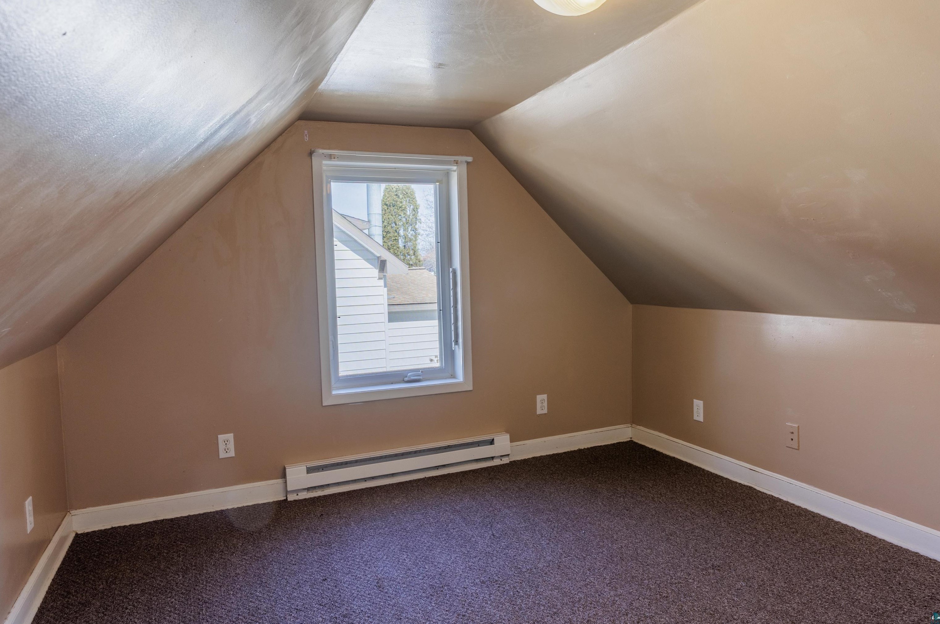 327 8th St, Scanlon MN  55720-2023 exterior