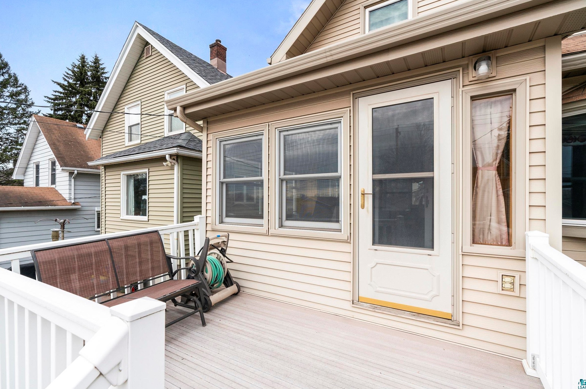 4018 4 St, Duluth MN 55805-1730 exterior