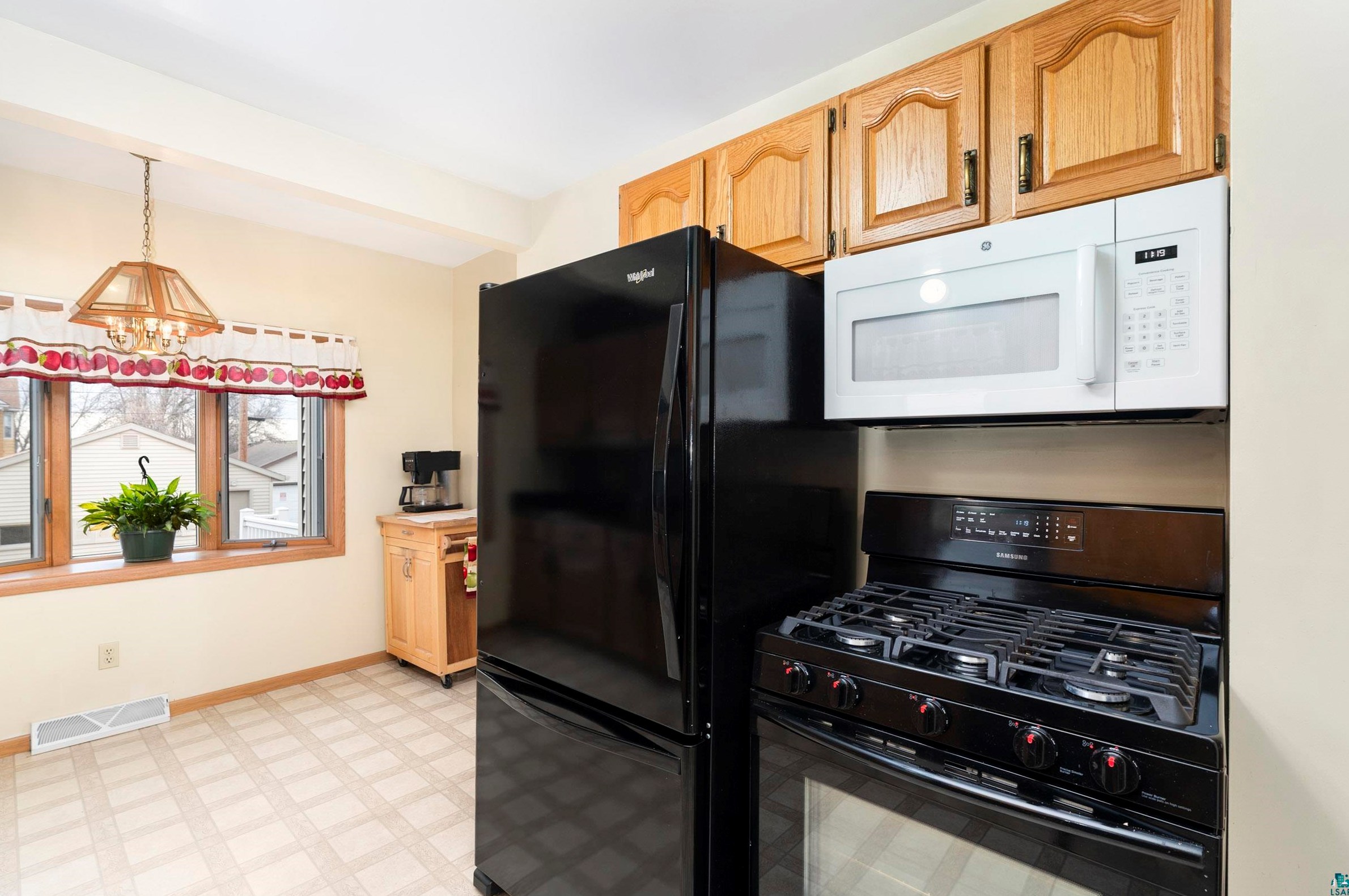 4018 4 St, Duluth MN 55805-1730 exterior