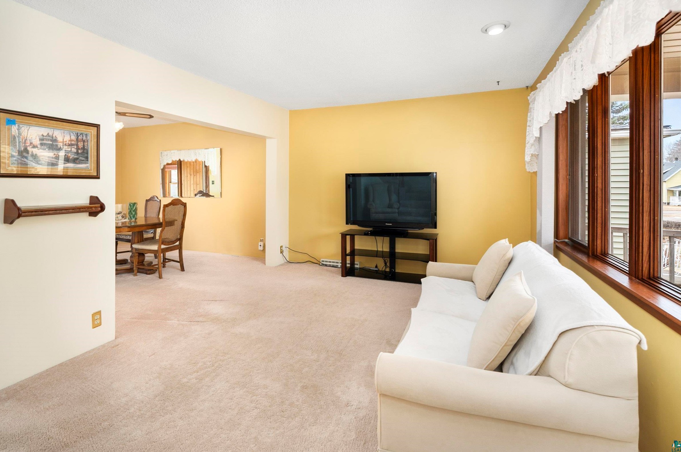 4018 4 St, Duluth MN 55805-1730 exterior