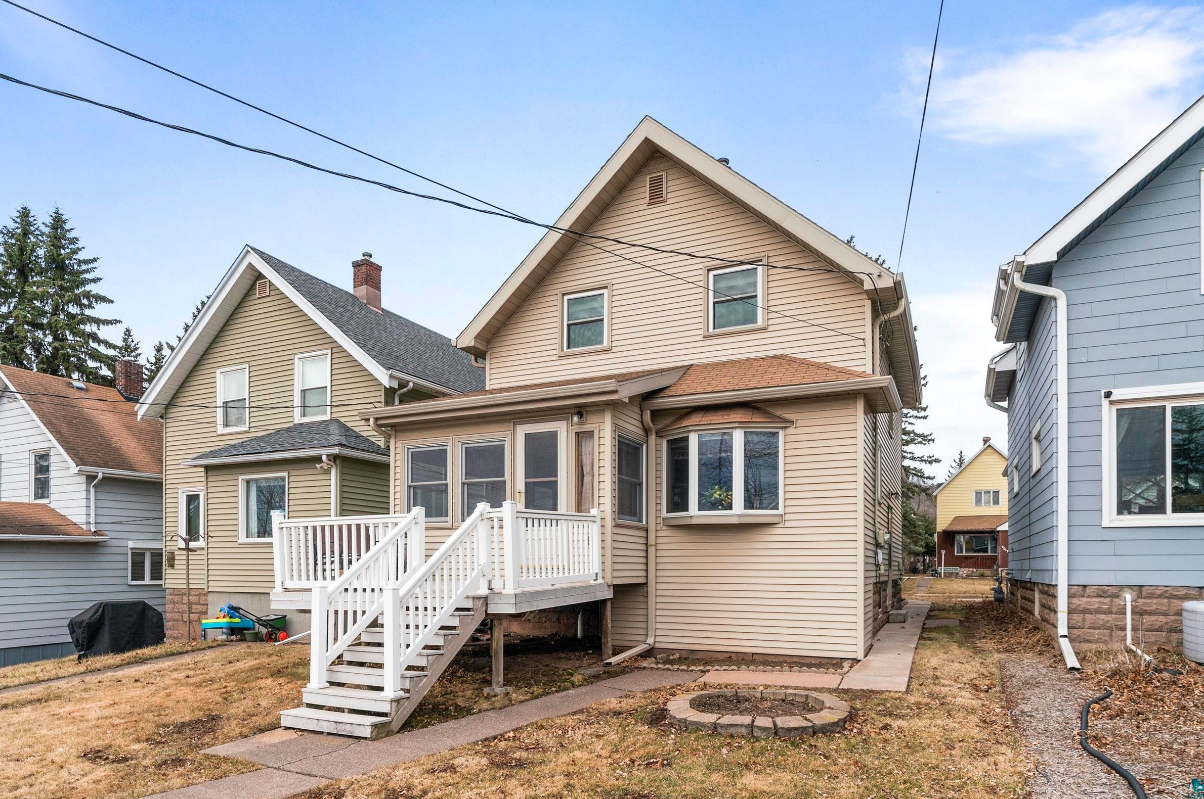 4018 4 St, Duluth MN 55805-1730 exterior