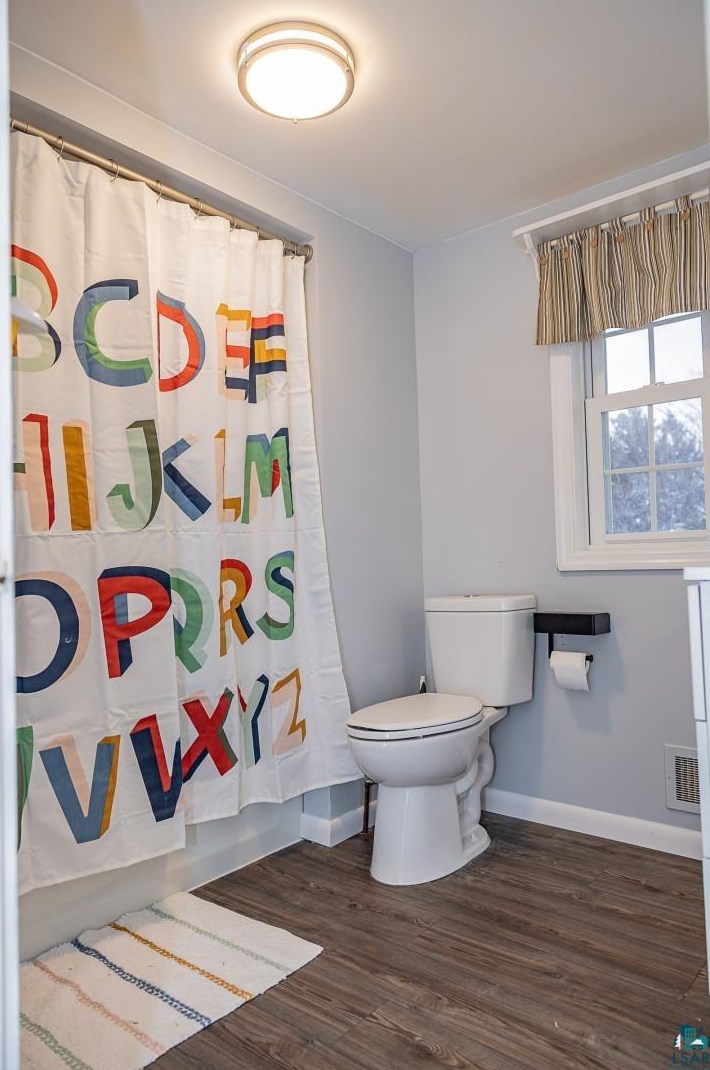 210 Inner Dr, Hibbing MN  55746-2647 exterior