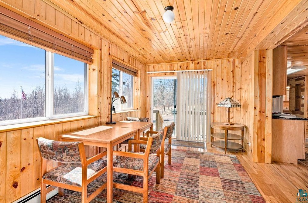 2619 Cedar Wolf Trl, Two Harbors MN  55616-4012 exterior