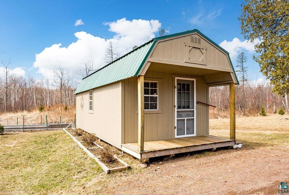 2619 Cedar Wolf Trl, Two Harbors MN  55616-4012 exterior