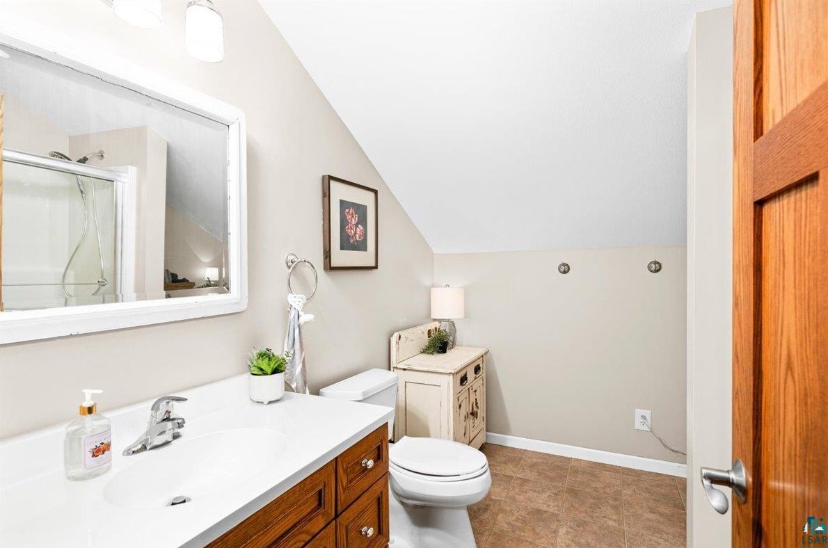 1318 Margaret Dr, Scanlon MN  55720-2906 exterior
