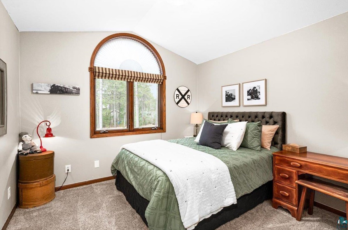 1318 Margaret Dr, Scanlon MN  55720-2906 exterior