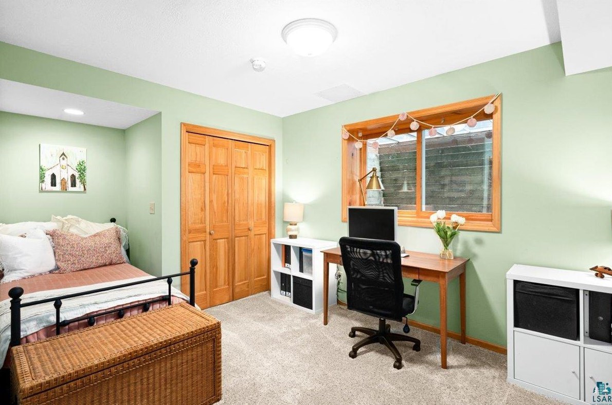 1318 Margaret Dr, Scanlon MN  55720-2906 exterior