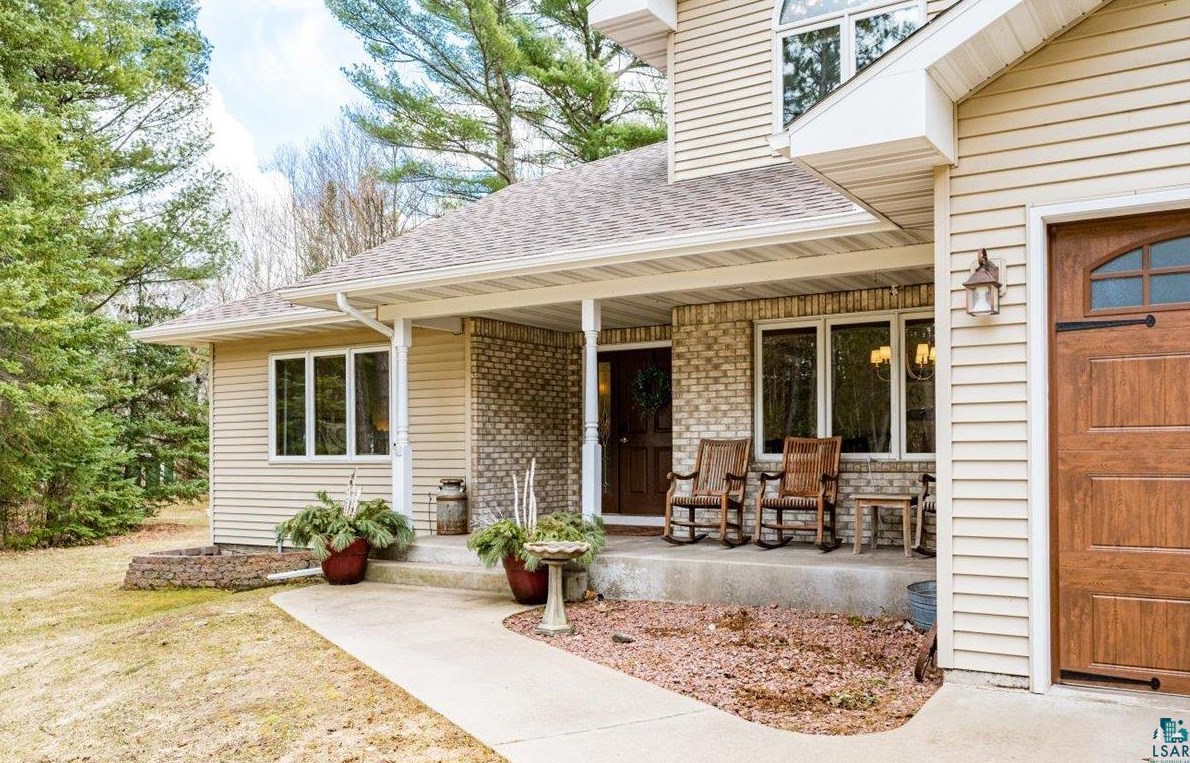 1318 Margaret Dr, Scanlon MN  55720-2906 exterior