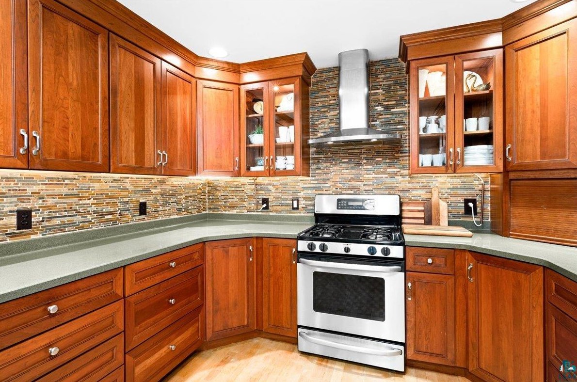 1318 Margaret Dr, Scanlon MN  55720-2906 exterior