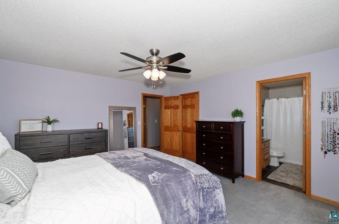 425 Clark Ct, Duluth MN 55811-5001 exterior